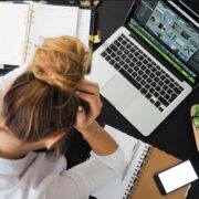 was passiert mit minusstunden am jahresende