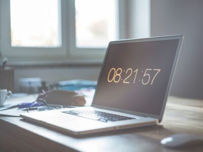 wie viele arbeitsstunden hat ein jahr